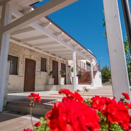 Le Matinelle Ματέρα